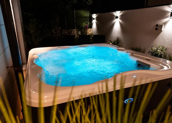 Luxury House Villa *