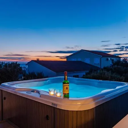 Luxury House * Мандре