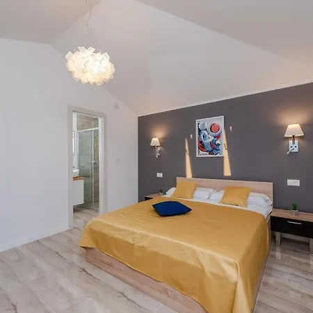 Вилла Luxury House *