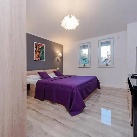 Luxury House Villa *