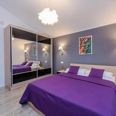Luxury House Mandre