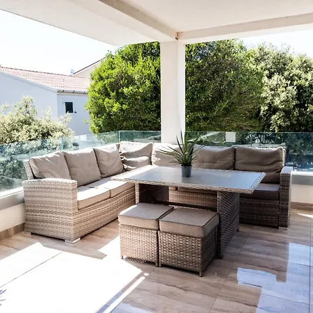 Βίλα Luxury House