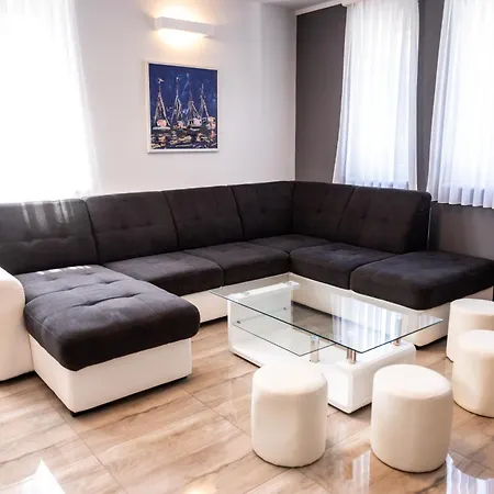 Luxury House Βίλα *