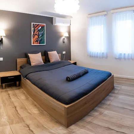 Luxury House * Mandre